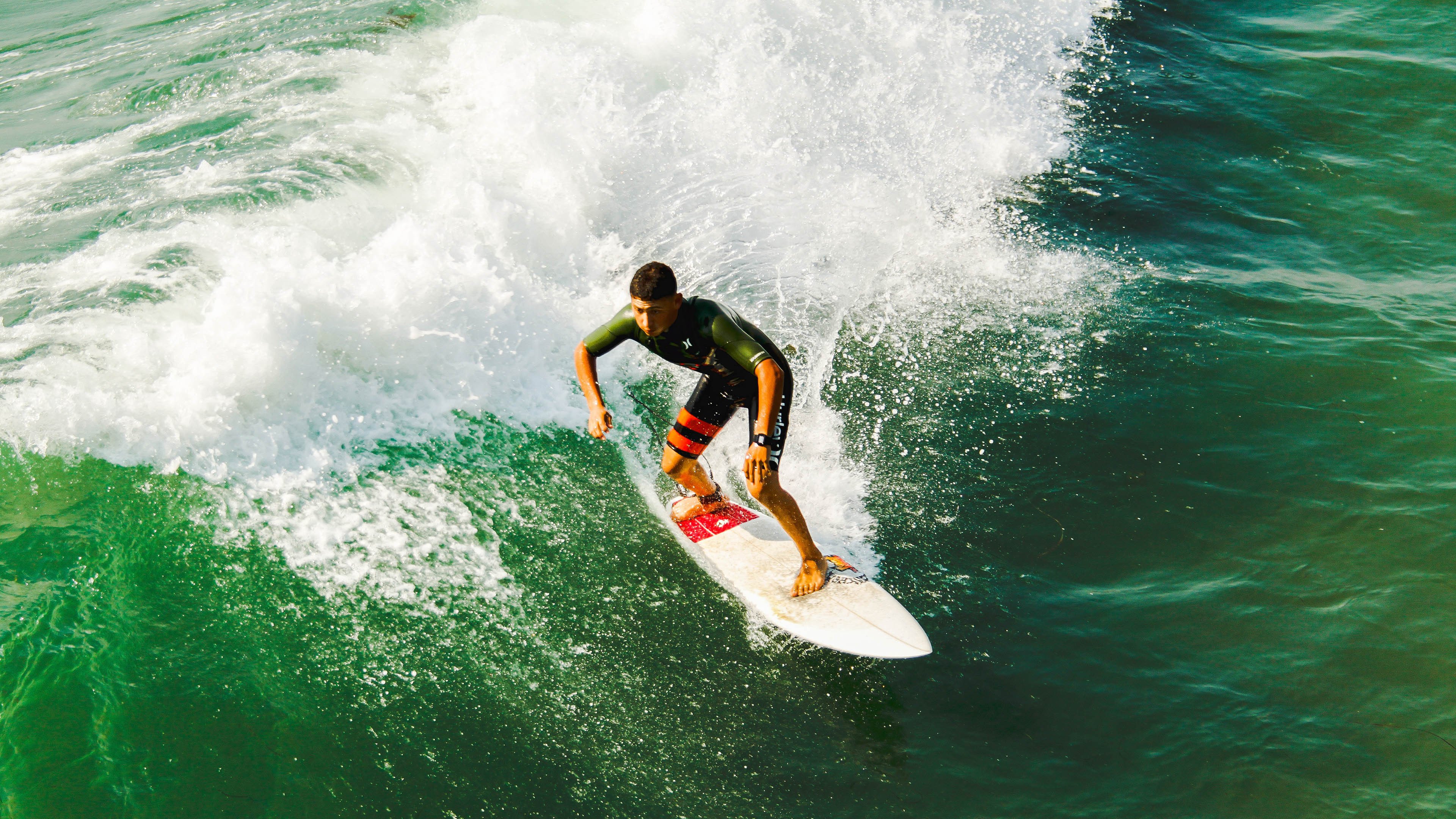 猛龙客场碾压火箭!伦纳德末节统治攻防,关键先生锁定胜局