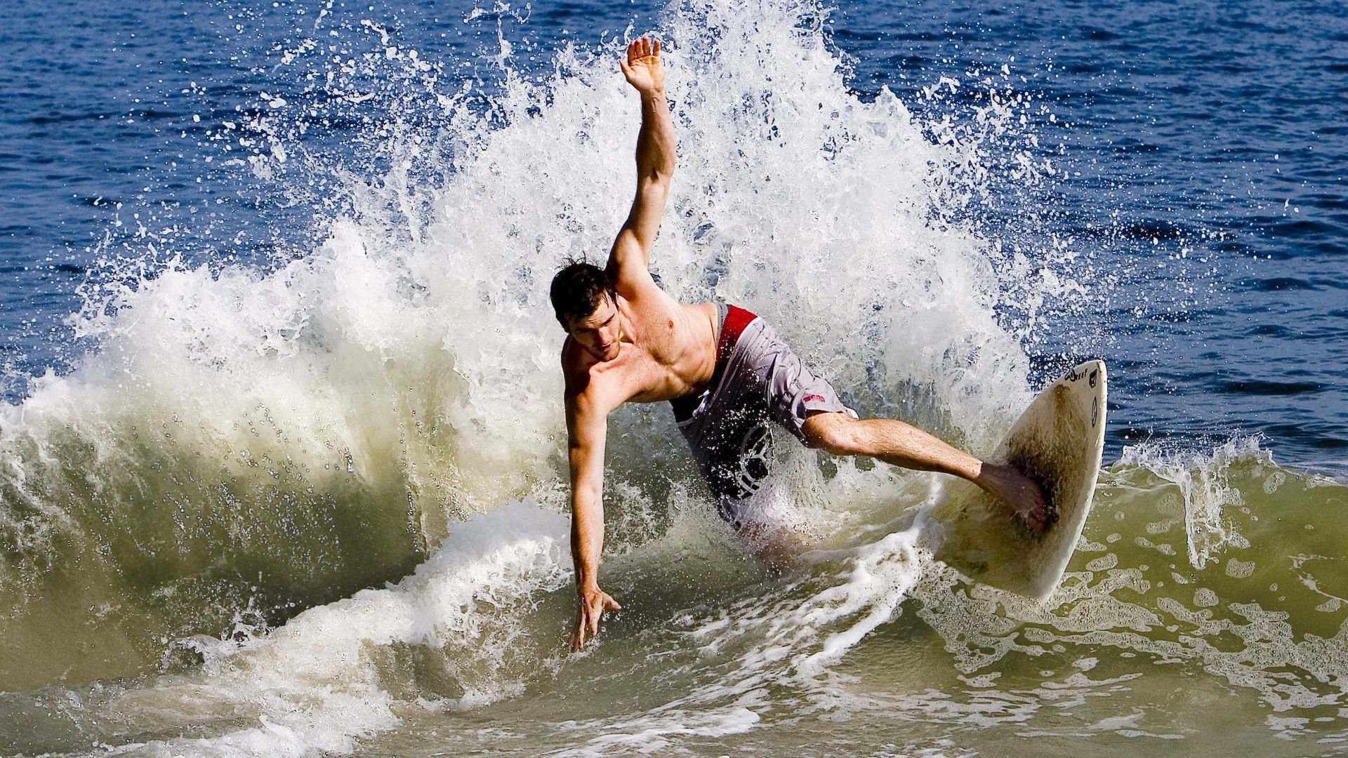 北欧铁骑绝杀北非雄鹰!抢七生死战这记三分球载入史册